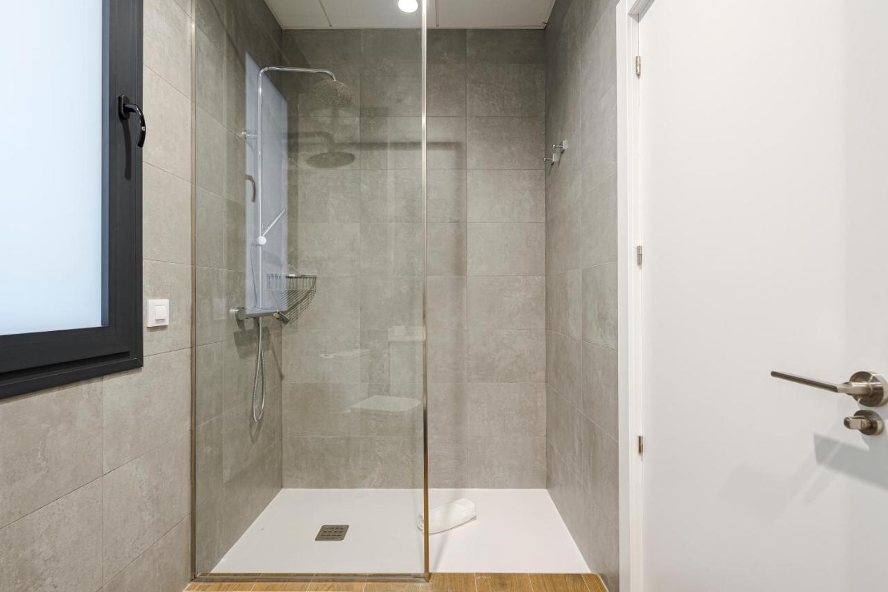Feelathome Castilla Apartments Μαδρίτη Εξωτερικό φωτογραφία