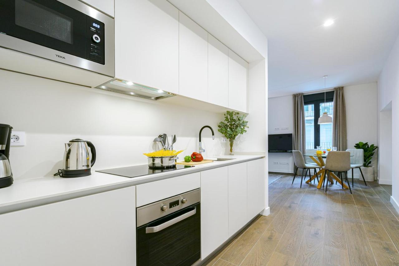 Feelathome Castilla Apartments Μαδρίτη Εξωτερικό φωτογραφία