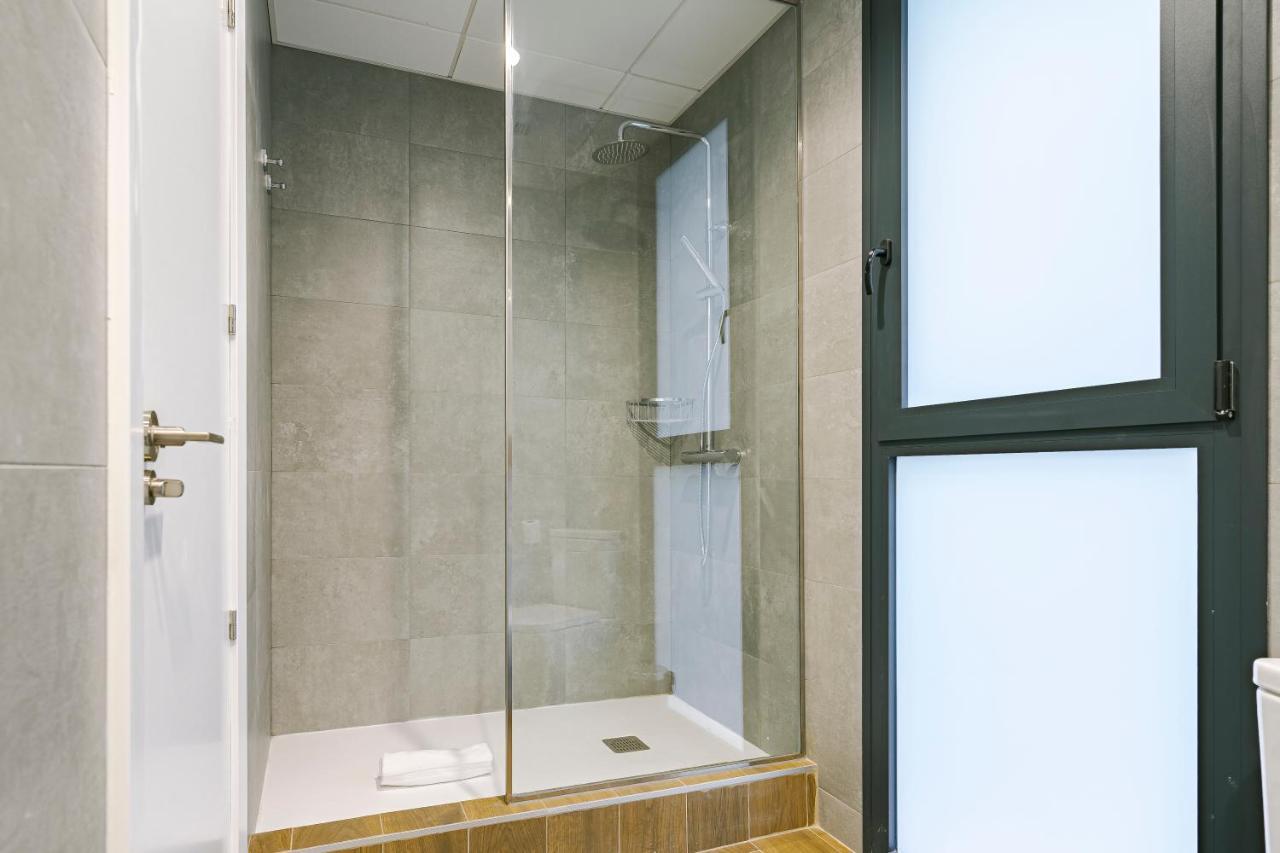 Feelathome Castilla Apartments Μαδρίτη Εξωτερικό φωτογραφία
